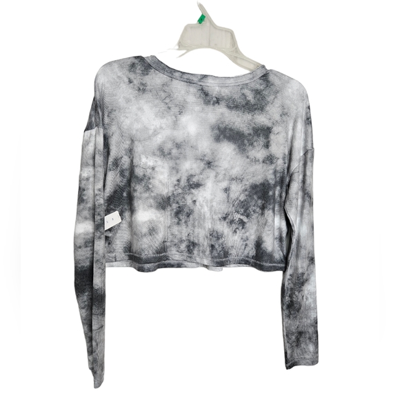 Arizona NWT Women's Black Gray Tie Dye Acid Wash Print Cropped Long Sleeve Top - Picture 8 of 11